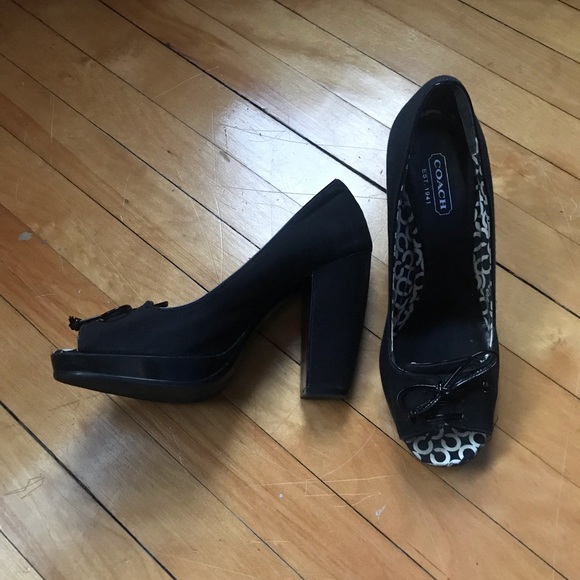 Coach ‘Corey’ Black Peep Toe Heels Size 6 - Picture 2 of 6